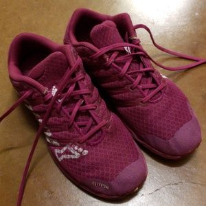 INOV shoes